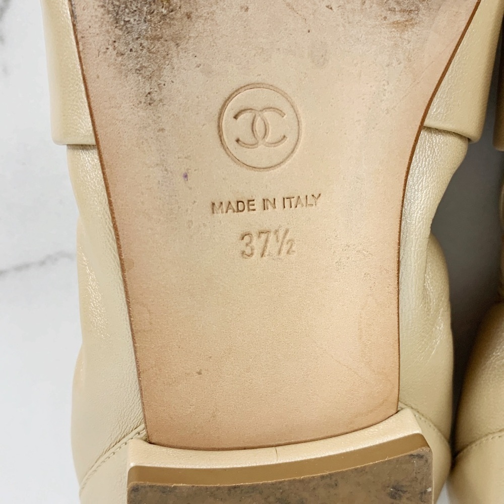 CHANEL Laminated Lambskin Pearled Beige Quilted Elastic CC Moccasin Loafers 37.5 - Picture 12 of 15